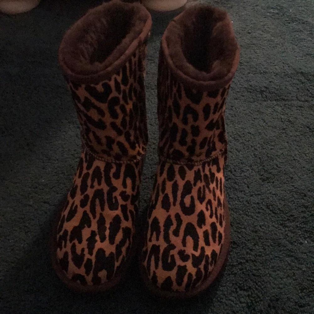 Cheetah print uggs